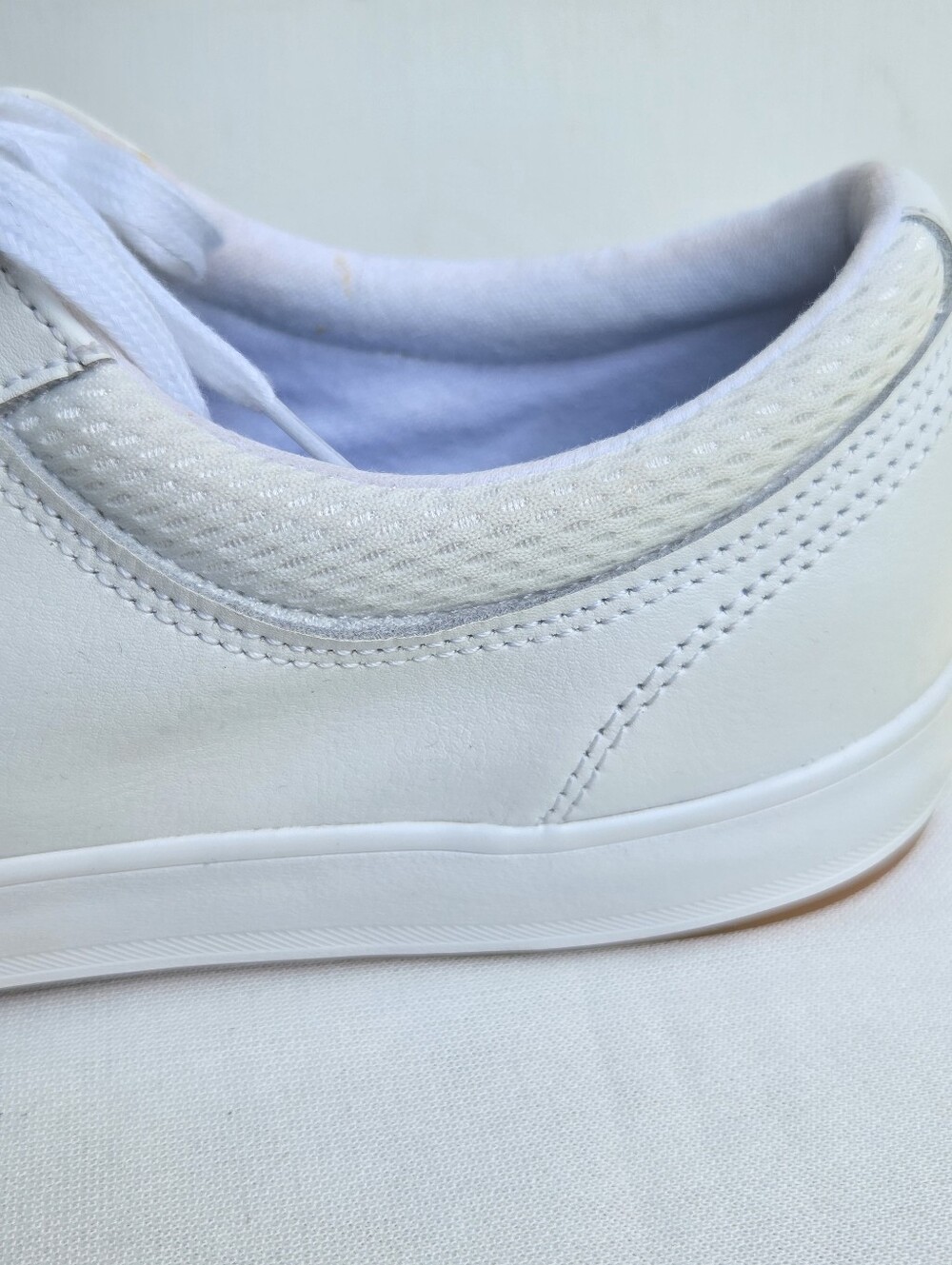 Keds Women's White Lace-Up Low Top Sneakers Logo Accents Classic Casual Size-10 - Picture 8 of 13
